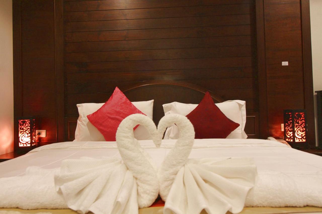 Baan Veerakit Khách sạn