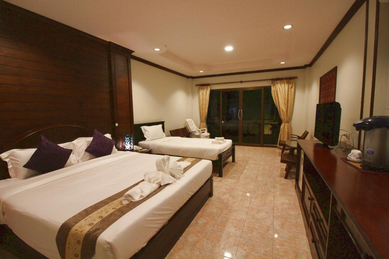 Baan Veerakit Khách sạn