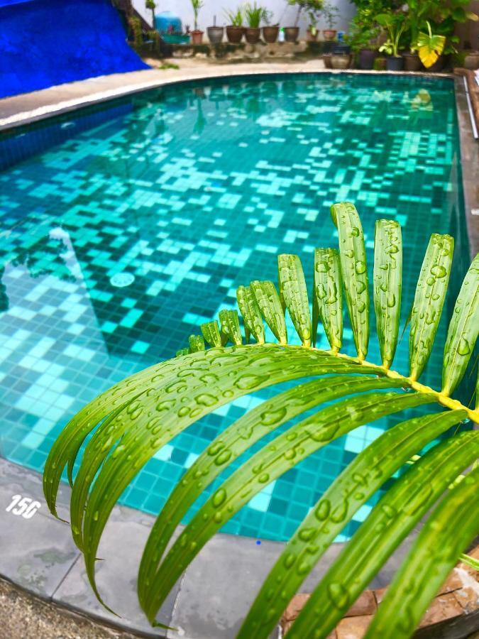 Khách sạn Baan Veerakit 4*