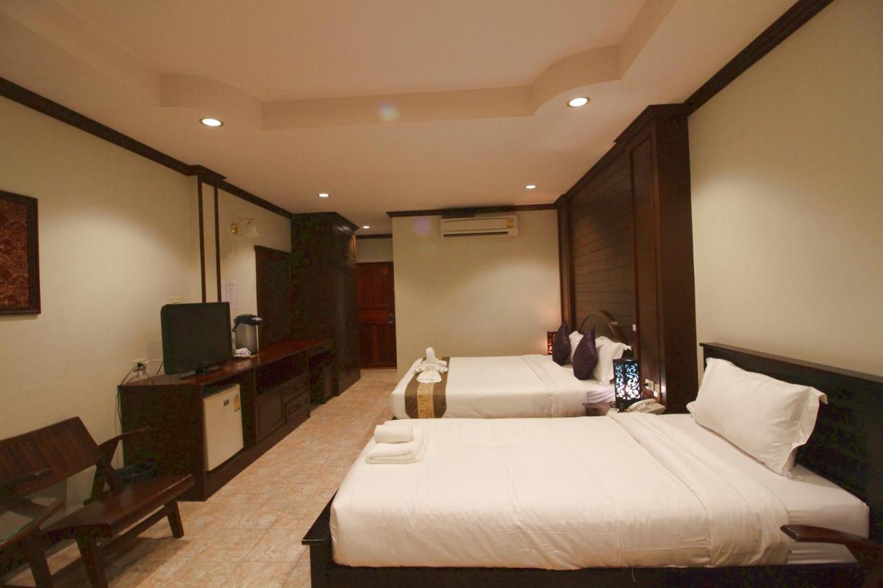 Baan Veerakit Hotel